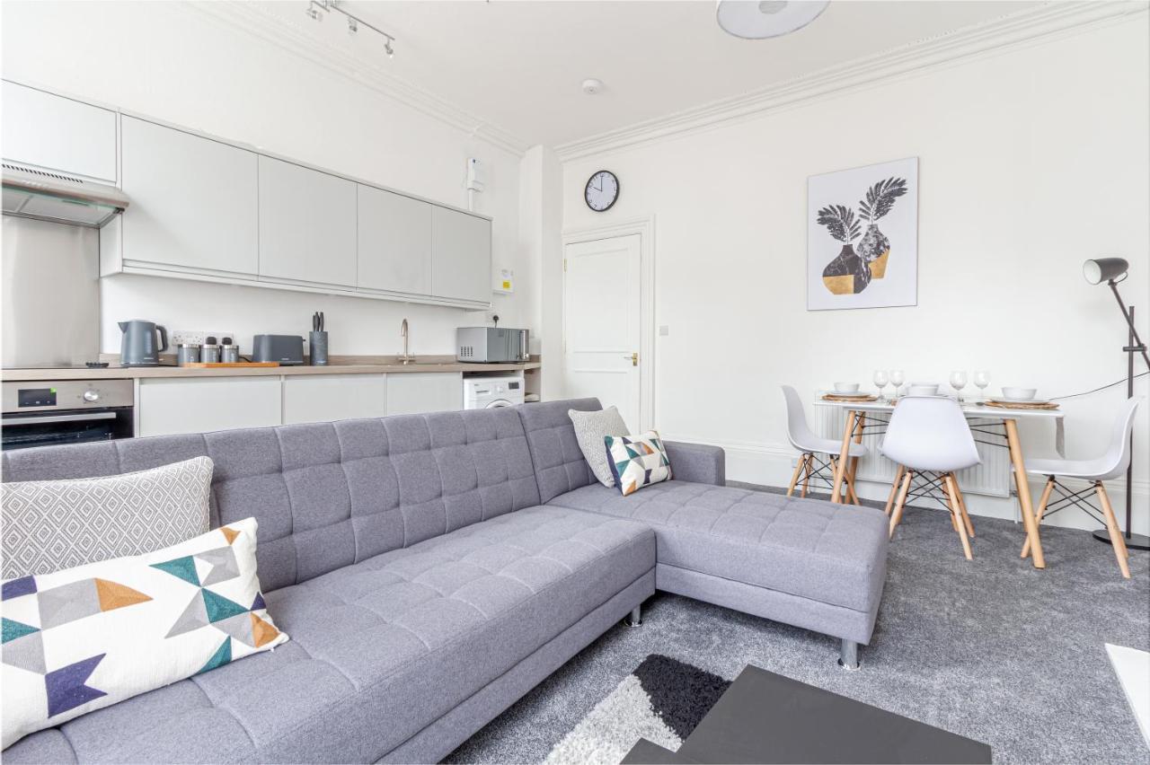 Host & Stay - Montpellier Villa Apartment كيلتنهام المظهر الخارجي الصورة